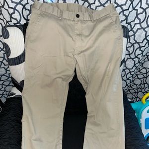Light khaki pants